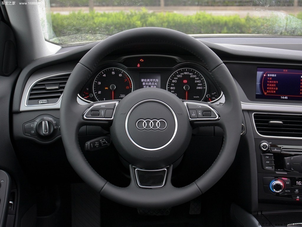 奥迪a4l款 35 tfsi 自动标准型