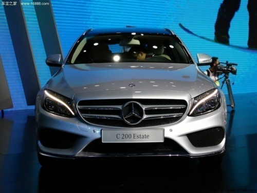北京现代鑫盛奔驰C级现车充足最高让8.62万_