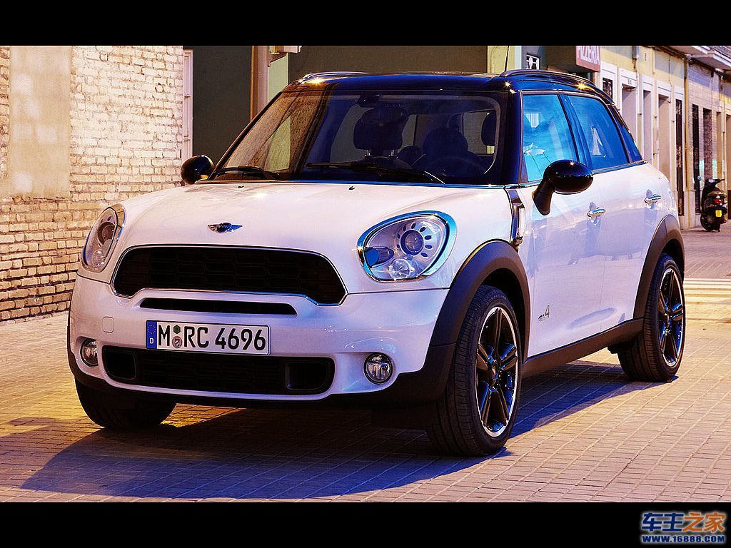 白色mini countryman