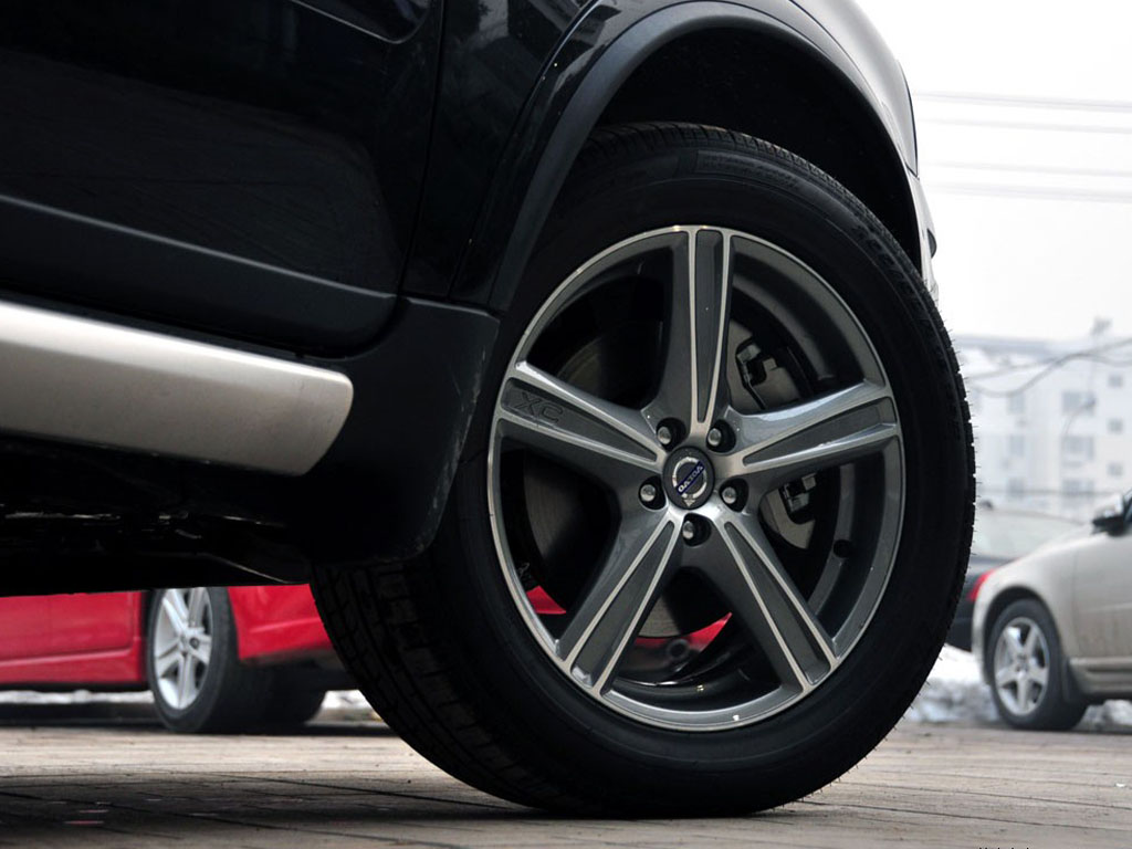 沃尔沃XC90轮胎高清图片 沃尔沃XC90壁纸图片–高清图片