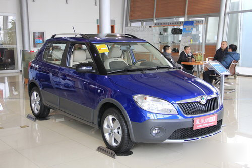 6款适合都市<em>女性</em>的<em>小型车</em> 天使爱美丽_购车手