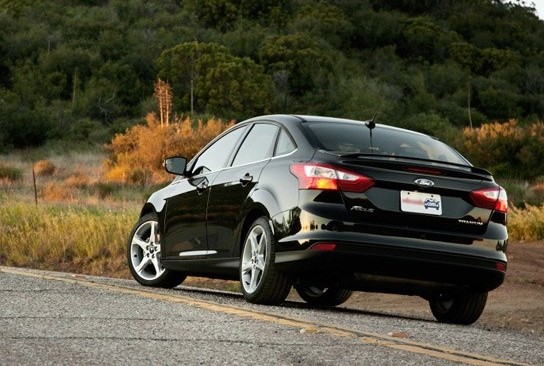 家用运动两相宜 福克斯科鲁兹对比评测(4) 大家车网