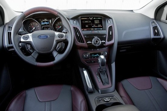 家用运动两相宜 福克斯科鲁兹对比评测(6) 大家车网