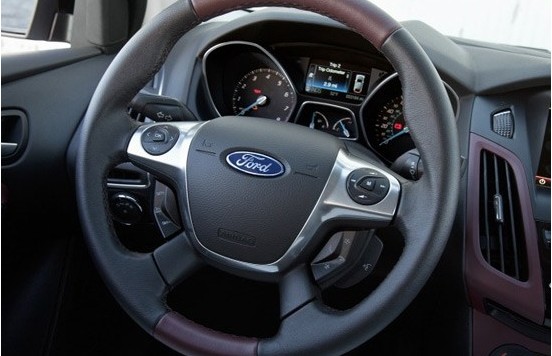 家用运动两相宜 福克斯科鲁兹对比评测(7) 大家车网