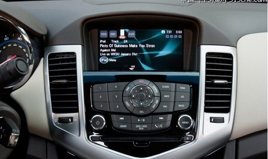 家用运动两相宜 福克斯科鲁兹对比评测(14) 大家车网