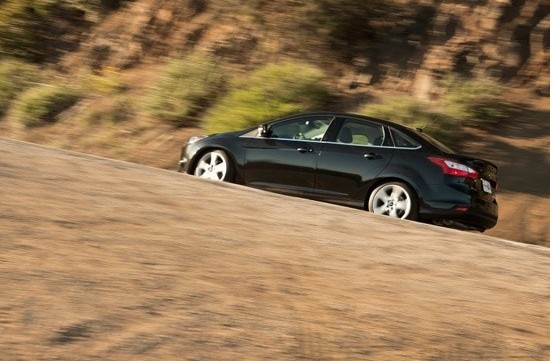 家用运动两相宜 福克斯科鲁兹对比评测(24) 大家车网