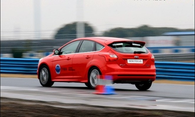 充满驾驶乐趣 天马山试驾福特全新福克斯(27) 大家车网