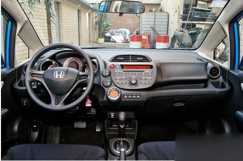 7-12万元白领代步车型导购 时尚又省油(8) 大家车网