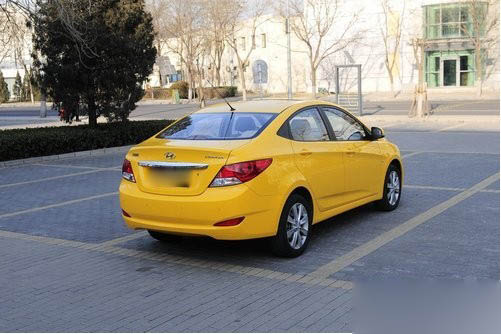 7-12万元白领代步车型导购 时尚又省油(12) 大家车网