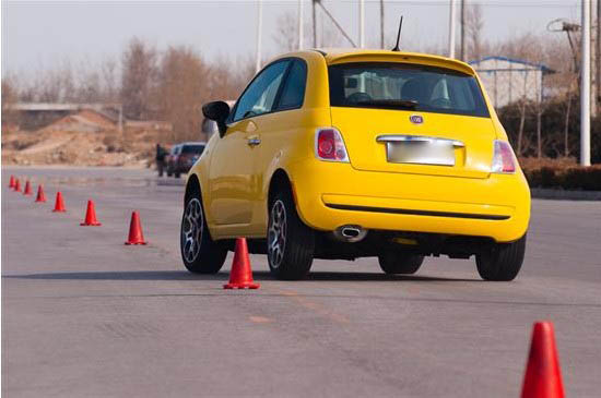 体验意式风情 评测菲亚特500运动版(40) 大家车网