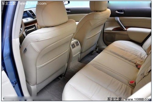 有头有脸的大人物 试驾东风日产新天籁(13) 大家车网