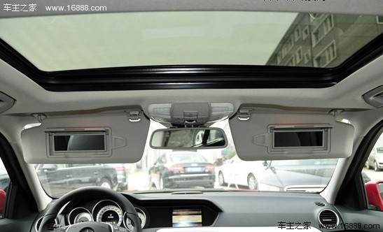 贴心的旅行伴侣 三款大天窗旅行车导购(8) 大家车网