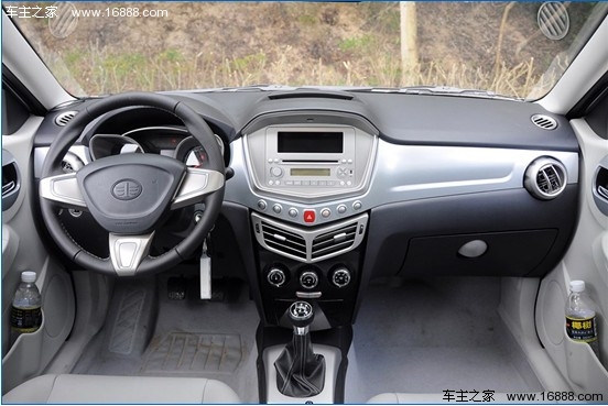 新老对抗车展 四款主流小型车导购分析(2) 大家车网