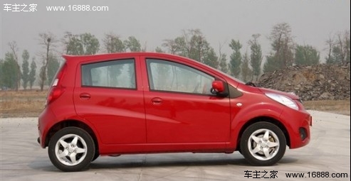 大都市里的小精灵 试驾2012款江淮悦悦(2) 大家车网