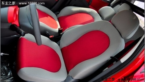 大都市里的小精灵 试驾2012款江淮悦悦(8) 大家车网