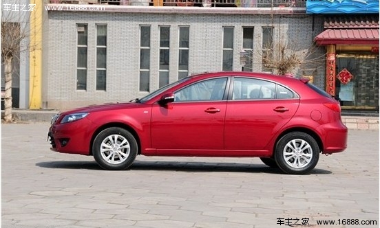 确实有两把刷子 试海马福美来1.6L手动(11) 大家车网