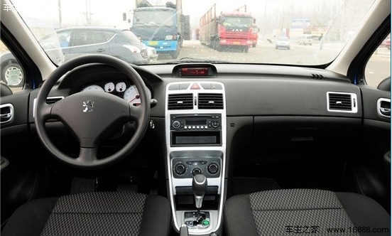 高性价比之选 4款9万元热门紧凑车型导购(12) 大家车网