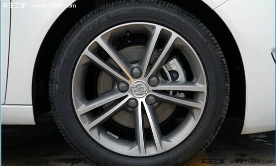 比2.0T顶配还贵1.4万元 别克君威GS试驾(4) 大家车网