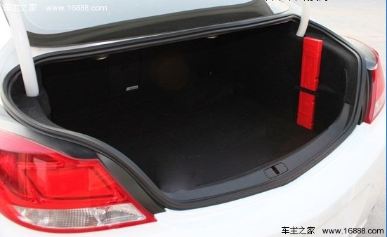 比2.0T顶配还贵1.4万元 别克君威GS试驾(12) 大家车网