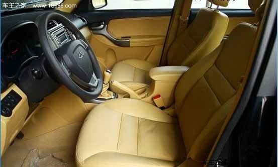 实惠PK实用 吉利全球鹰GX7对比奇瑞瑞虎(16) 大家车网