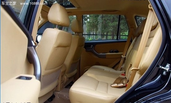 实惠PK实用 吉利全球鹰GX7对比奇瑞瑞虎(24) 大家车网