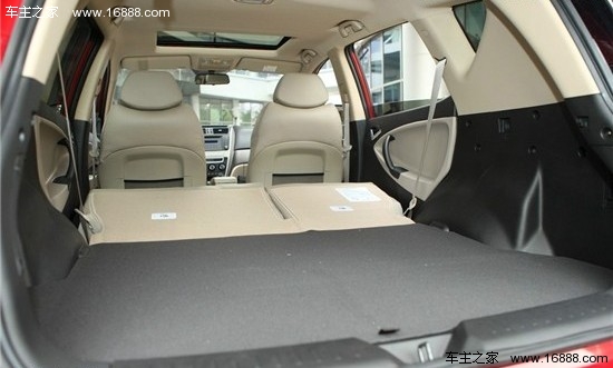 实惠PK实用 吉利全球鹰GX7对比奇瑞瑞虎(26) 大家车网