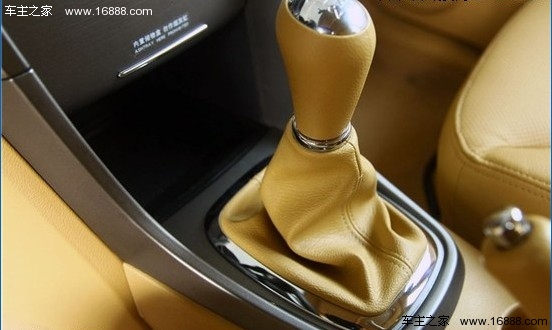 实惠PK实用 吉利全球鹰GX7对比奇瑞瑞虎(32) 大家车网