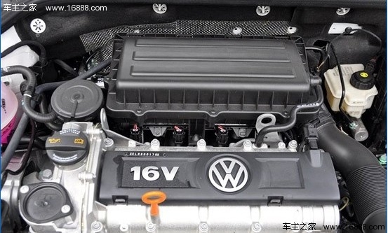 1.6L该选谁 2012款福克斯三厢对比新速腾(34) 大家车网