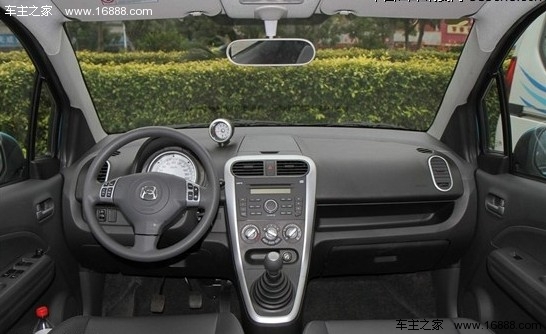 6万元也能运动 四款时尚个性小型车推荐(9) 大家车网