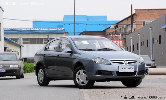 6万元也能运动 四款时尚个性小型车推荐(13) 大家车网