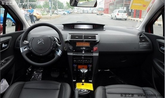 停车安全轻松 4款标配泊车辅助A级车导购(7) 大家车网