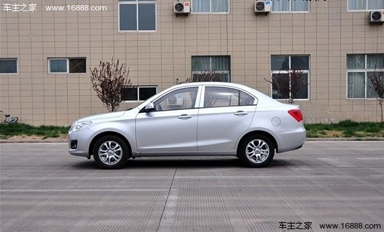 长安悦翔V3试驾 便宜代步车有了新选择(3) 大家车网