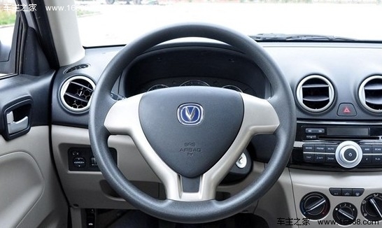 长安悦翔V3试驾 便宜代步车有了新选择(9) 大家车网
