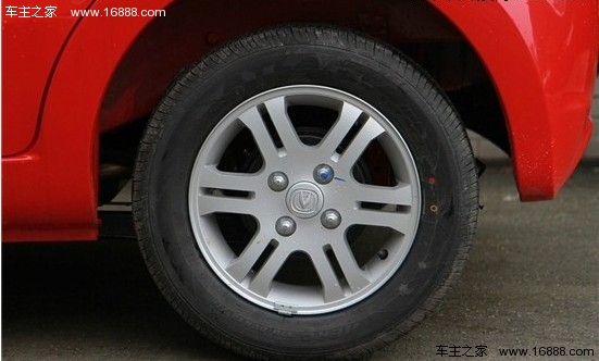 选高配还是低配?比亚迪F0对比奔奔MINI(11) 大家车网