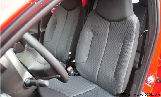 选高配还是低配?比亚迪F0对比奔奔MINI(21) 大家车网