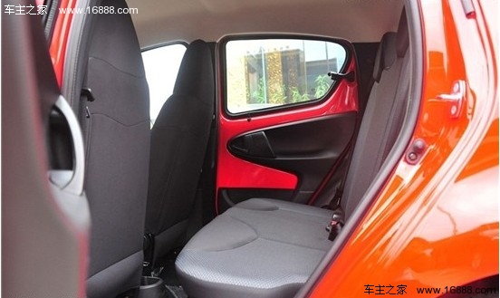 选高配还是低配?比亚迪F0对比奔奔MINI(25) 大家车网