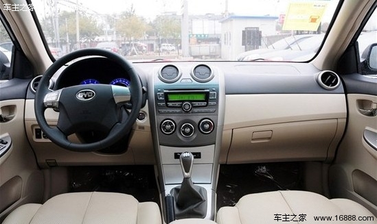 就要选高性价比 四款6-8万热门紧凑车推荐(13) 大家车网