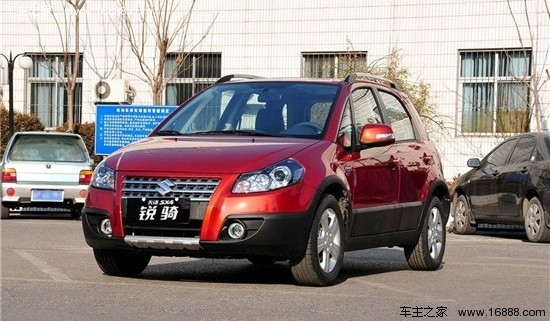 实用个性两不误 4款10万左右跨界车型(8) 大家车网