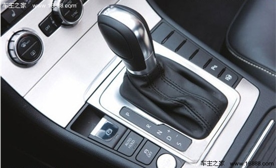 “求同存异”全新迈腾V6对比新帕萨特V6(5) 大家车网