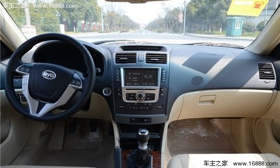 实惠大空间 5款10万左右自主中型车解析(21) 大家车网