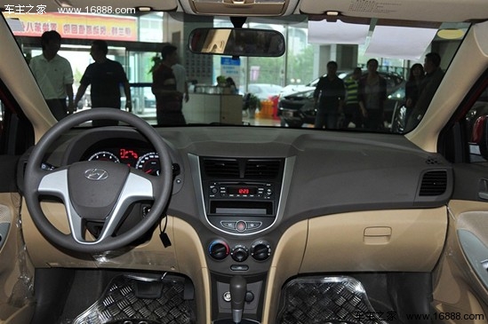 配置如何选 10万左右带天窗合资小车导购(16) 大家车网