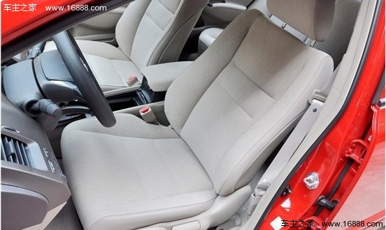 11万紧凑级的抉择 东风思铭对比标致308(18) 大家车网