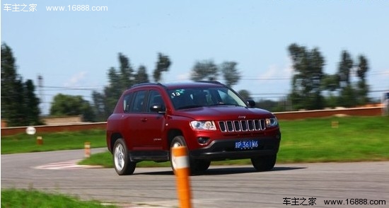 标准的城市型SUV 测试JEEP新指南者2.4L(28) 大家车网