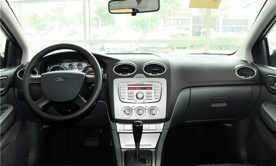 以低价为卖点 荐5款同堂销售经典款车型(1) 大家车网