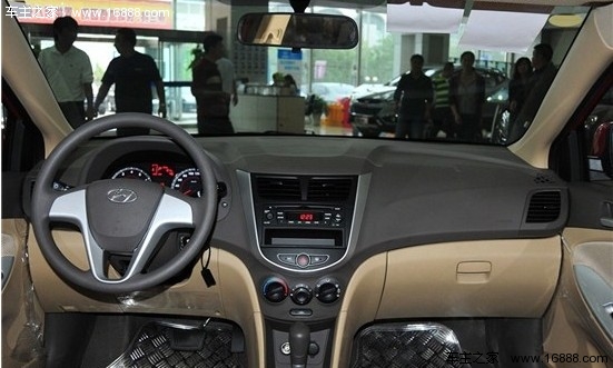 时尚的魅力 荐4款7万左右都市精品小车(8) 大家车网