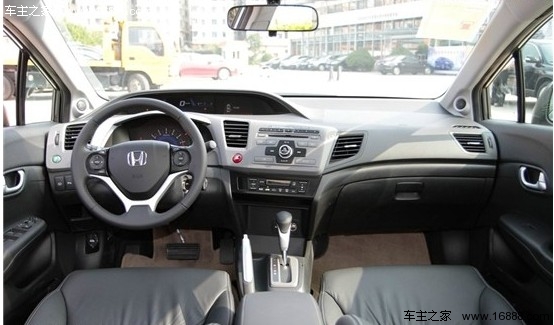 最炫运动风 四款年轻一族最爱家轿导购(8) 大家车网