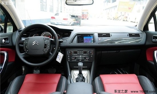 舒适安全两不误 五款高性价比中型车推荐(6) 大家车网