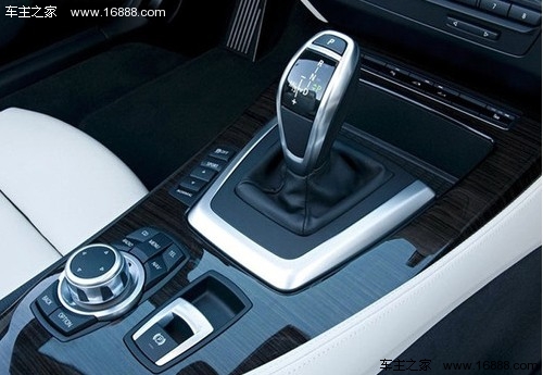 试驾宝马Z4 sDrive35i敞篷 速度的欲望(8) 大家车网