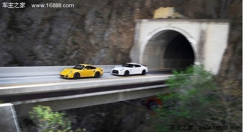 东邪西毒 日产GT-R鏖战911 Turbo S(3) 大家车网