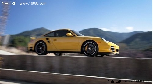 东邪西毒 日产GT-R鏖战911 Turbo S(13) 大家车网